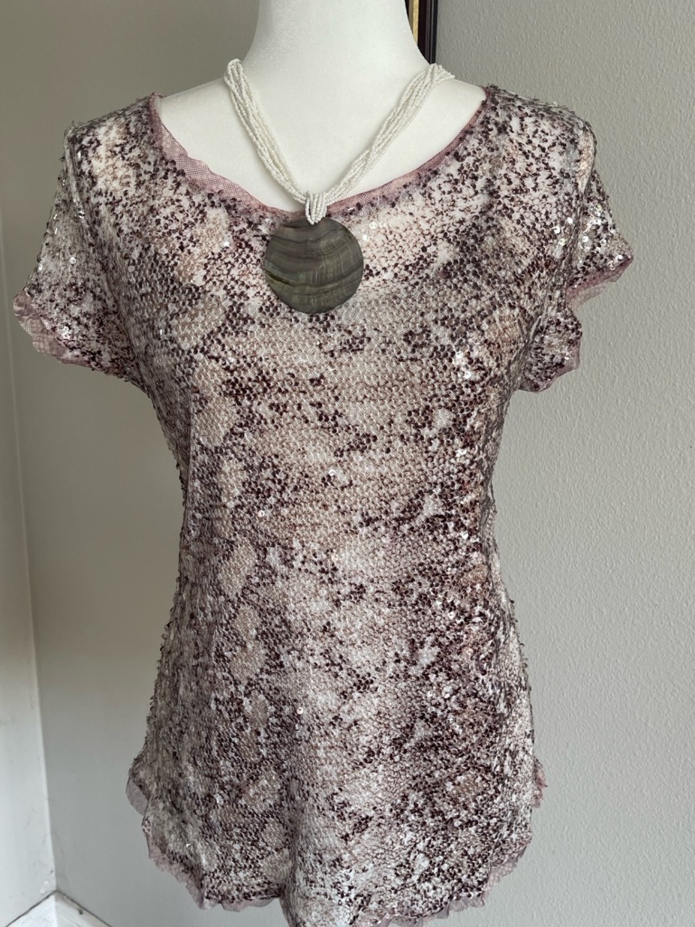Women's Sequin Snake-Print Short Sleeve Top - Blush Size L